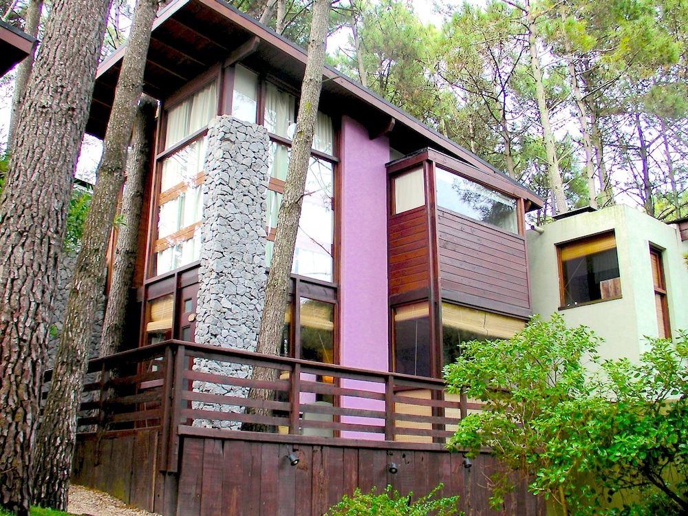 Altos Medanos - Cabanas y Club de Bosque 2/48