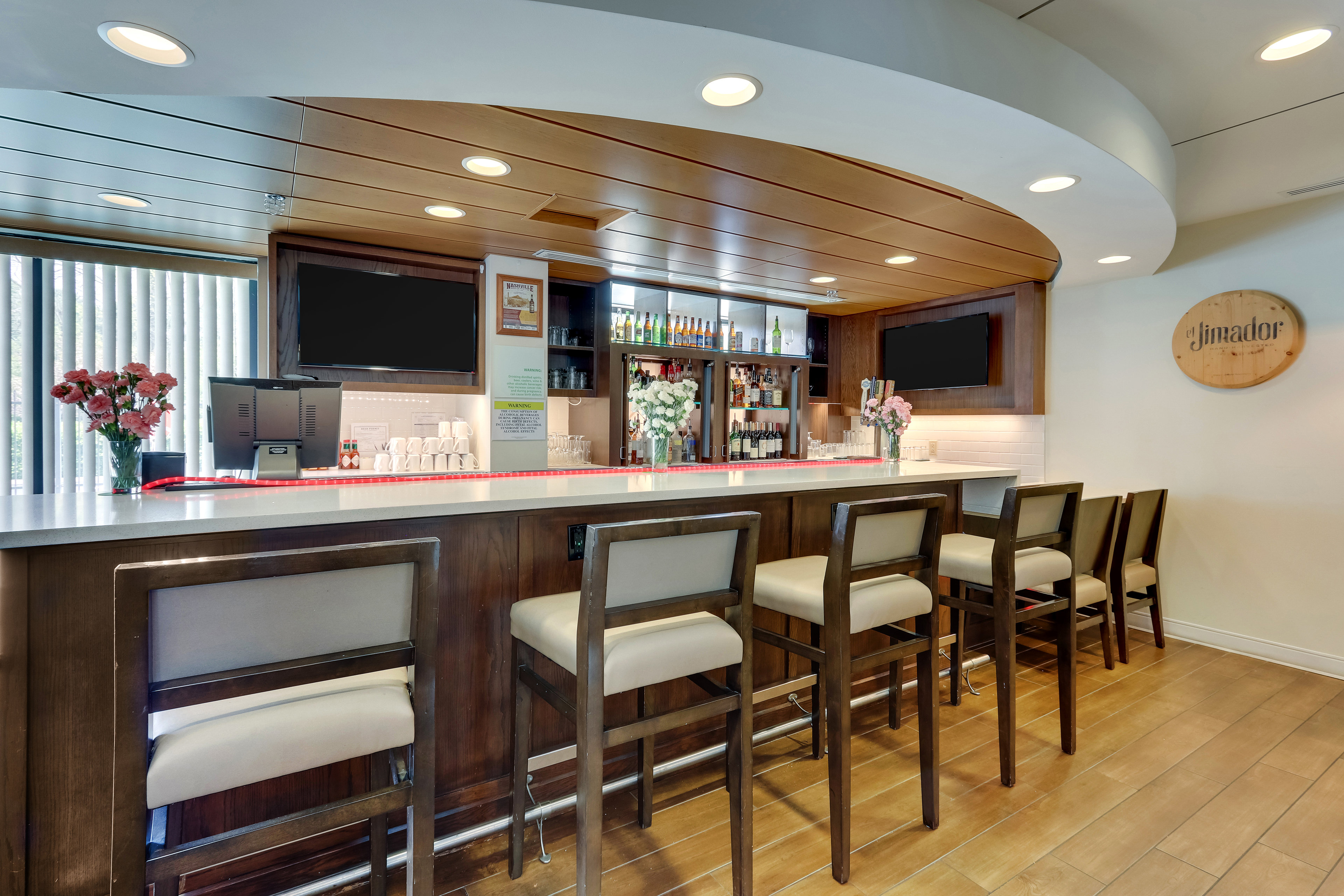 HOLIDAY INN FRANKLIN - COOL SPRINGS 36/64