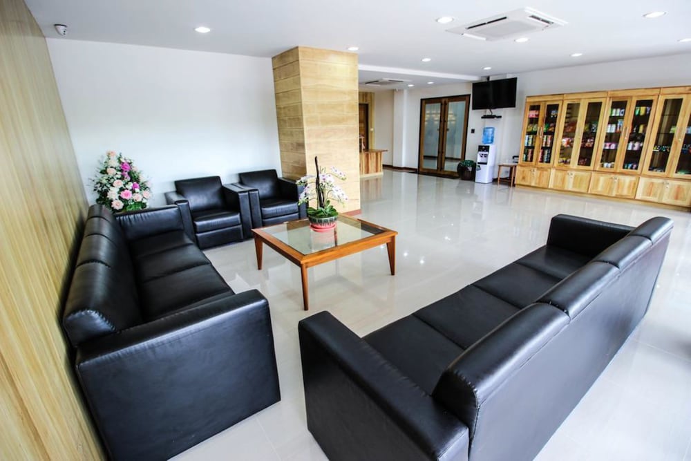 Tai-Shan Suites 37/51