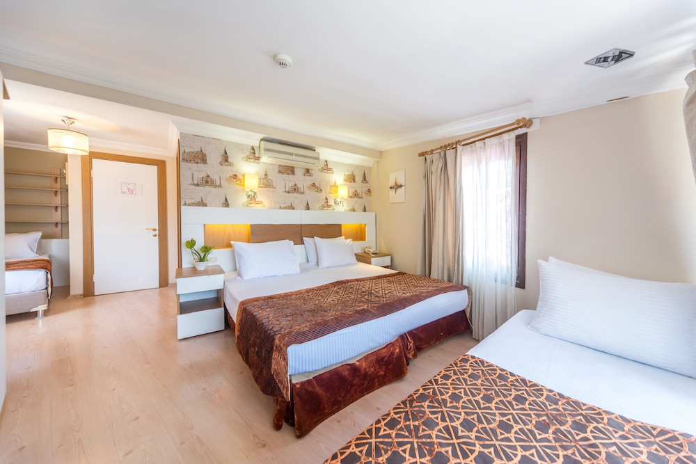 TAYA HATUN HOTEL 25/62