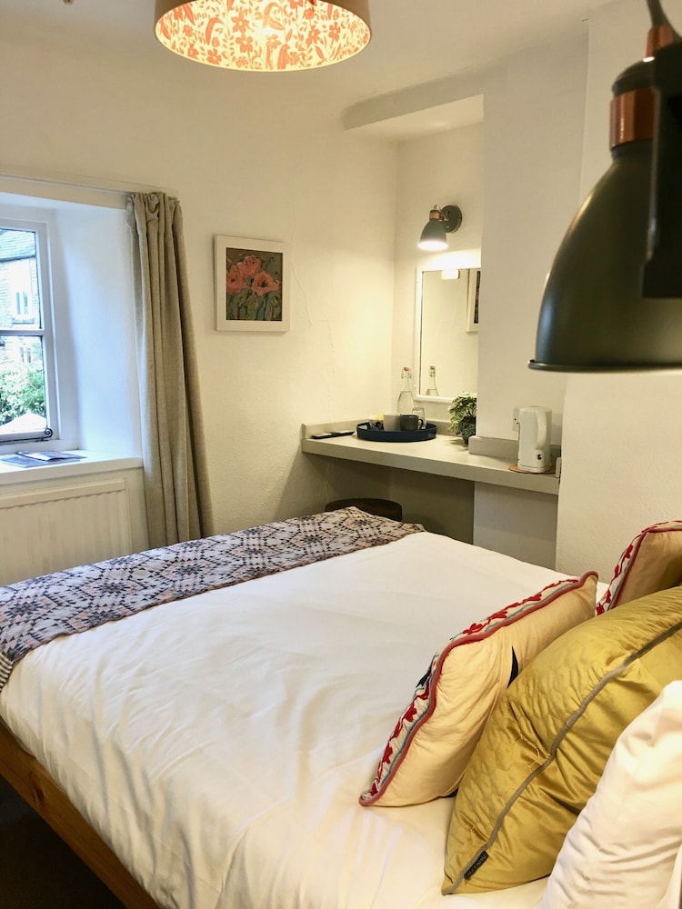 ECONOMY, DOUBLE BED