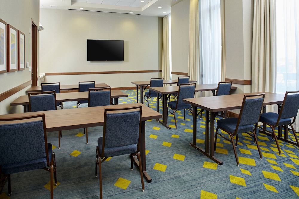 Residence Inn Orlando Lake Nona 41/46