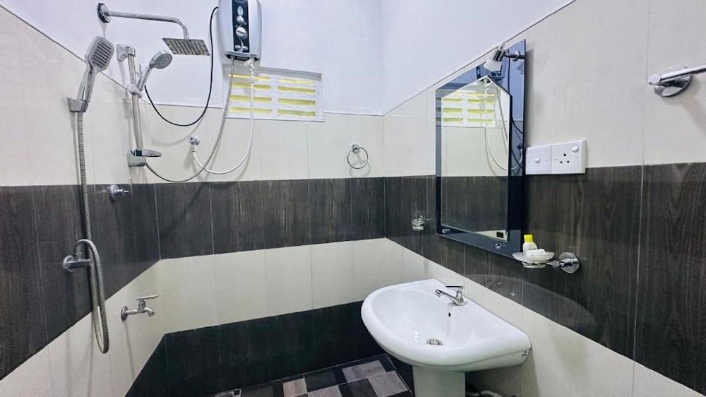 Sigiriya Danu Homestay 40/41
