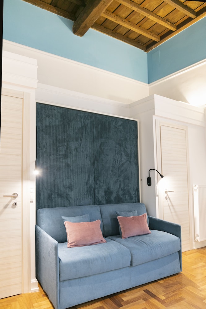 Hadrianus Temple Suites - The Venue Collection 42/58