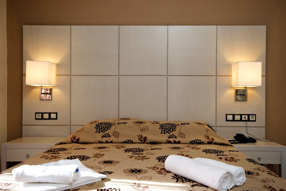 1 BEDROOM, APARTMENT