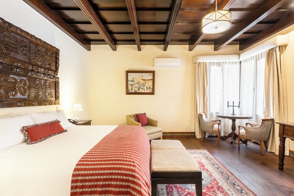 GRAND, PREMIUM, KING BED