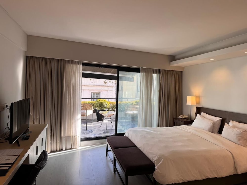 JUNIOR SUITE, STUDIO