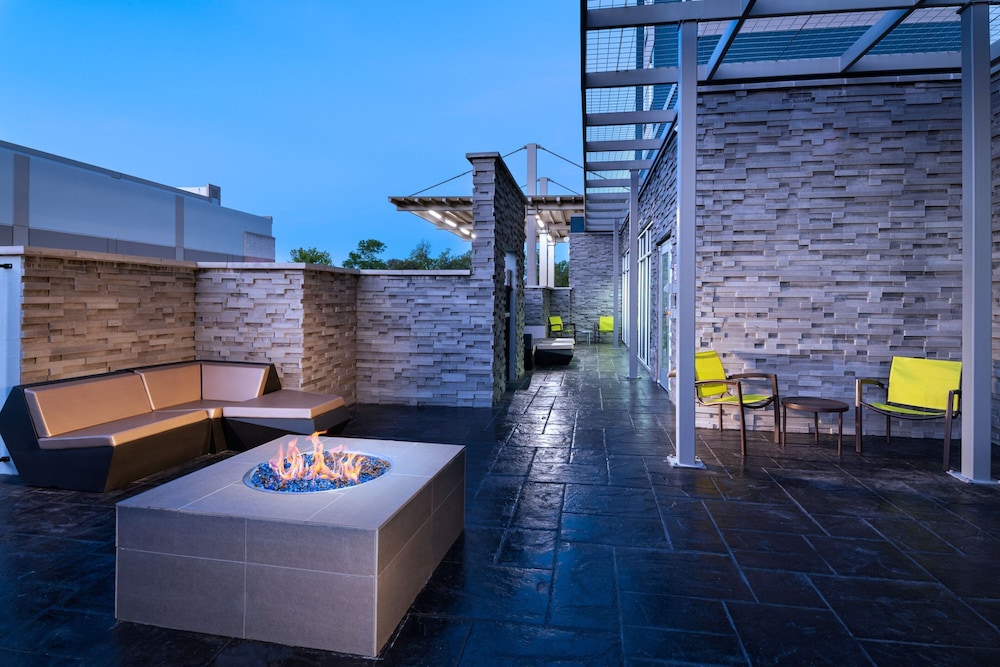 SpringHill Suites by Marriott Austin North 8/25