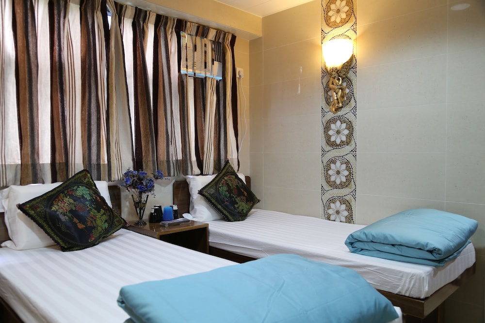 Australian Guest House 7/32