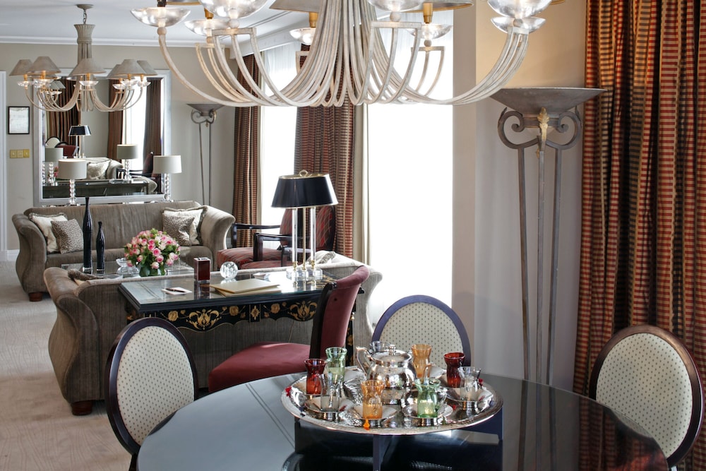 Warwick Paris Champs-Elysees 52/64
