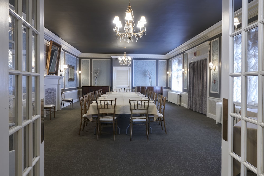 Lititz Springs Inn And Spa 24/46