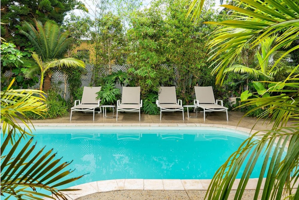Cape Standard Guest House 50/59