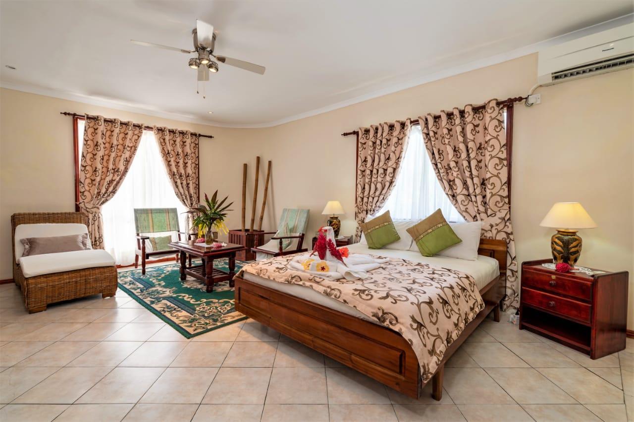 Carana Hilltop Villa 7/33