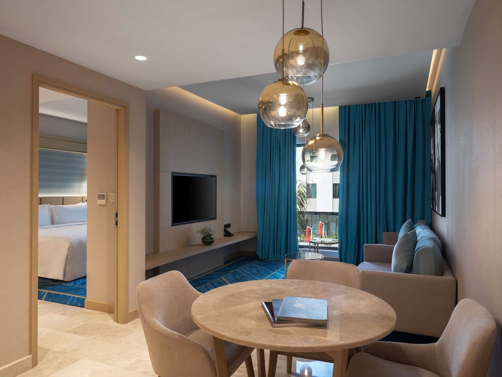 Maani Muscat Hotel & Suites 43/59