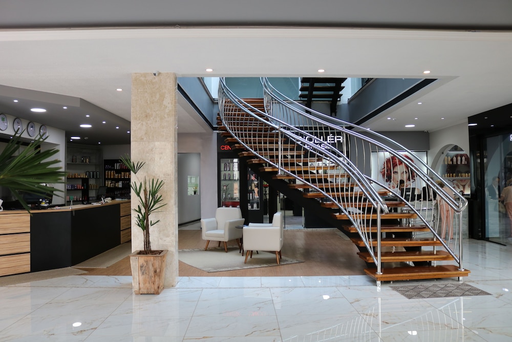 Riellis Center Hotel 4/24