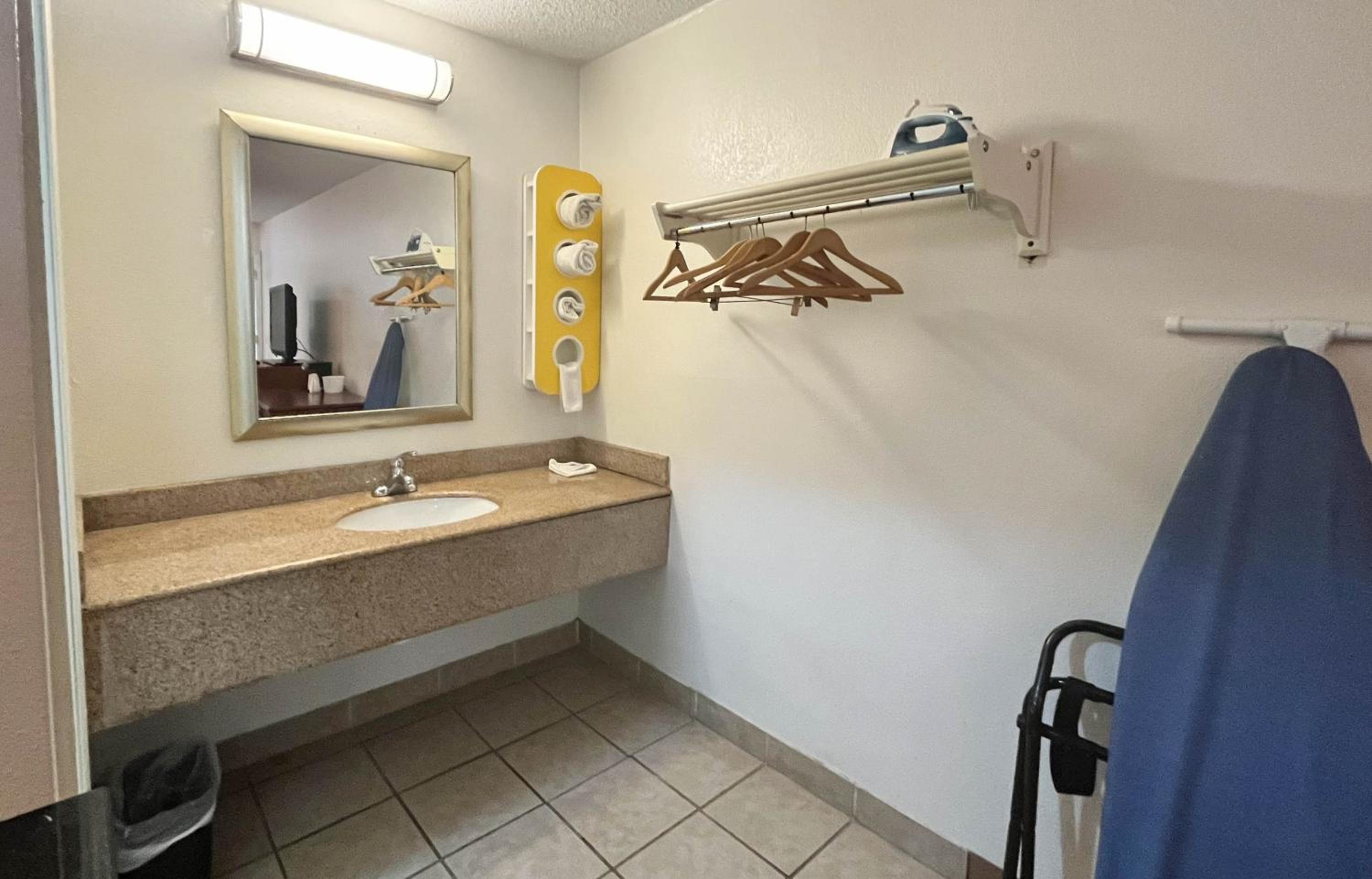 Studio6 Suites Dayton, OH - Englewood 22/24