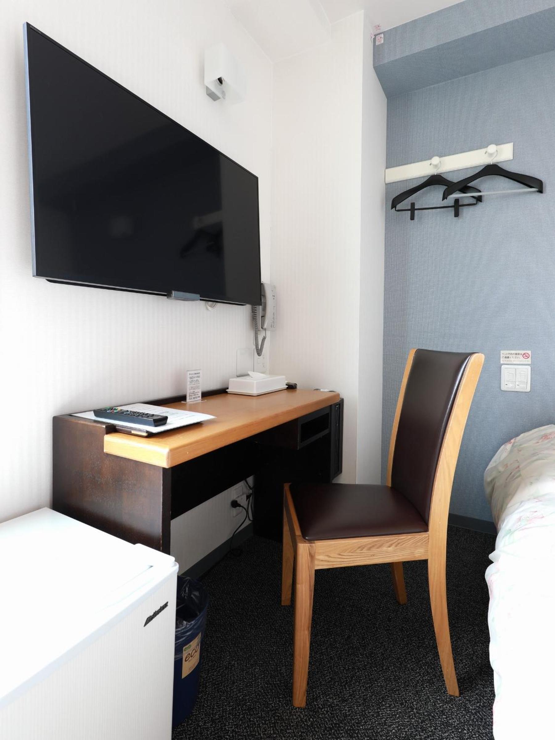 Toyama Town Hotel 46/54
