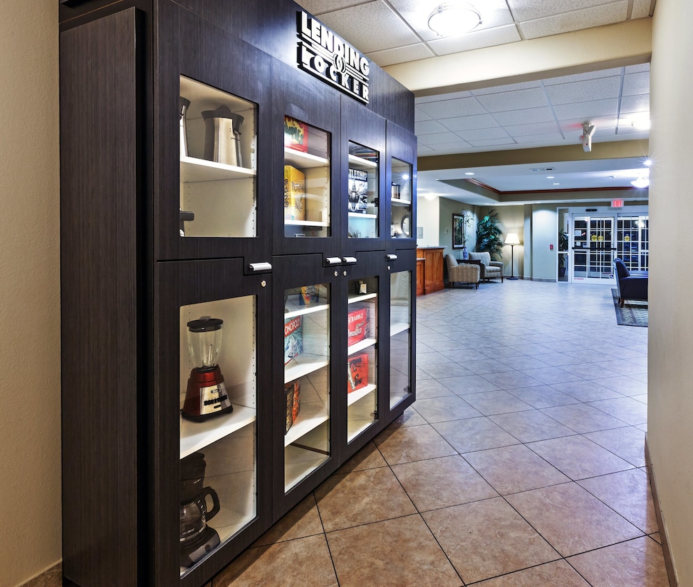 CANDLEWOOD SUITES BAYTOWN 11/58