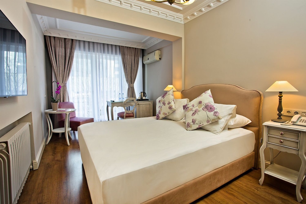 1 BEDROOM, STANDARD, SINGLE