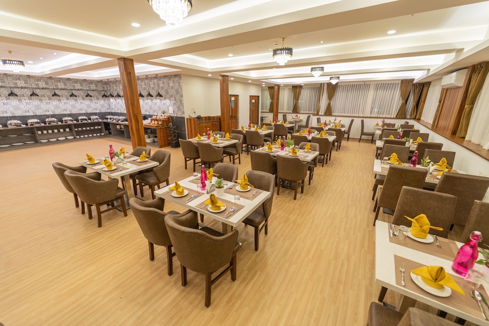 Clarks Inn Airport Hotel Bangalore 26/34