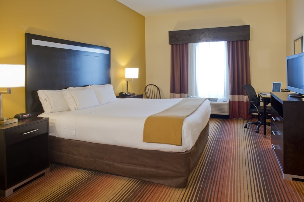 Holiday Inn Express Hotel And Suites Prattville South 25/53