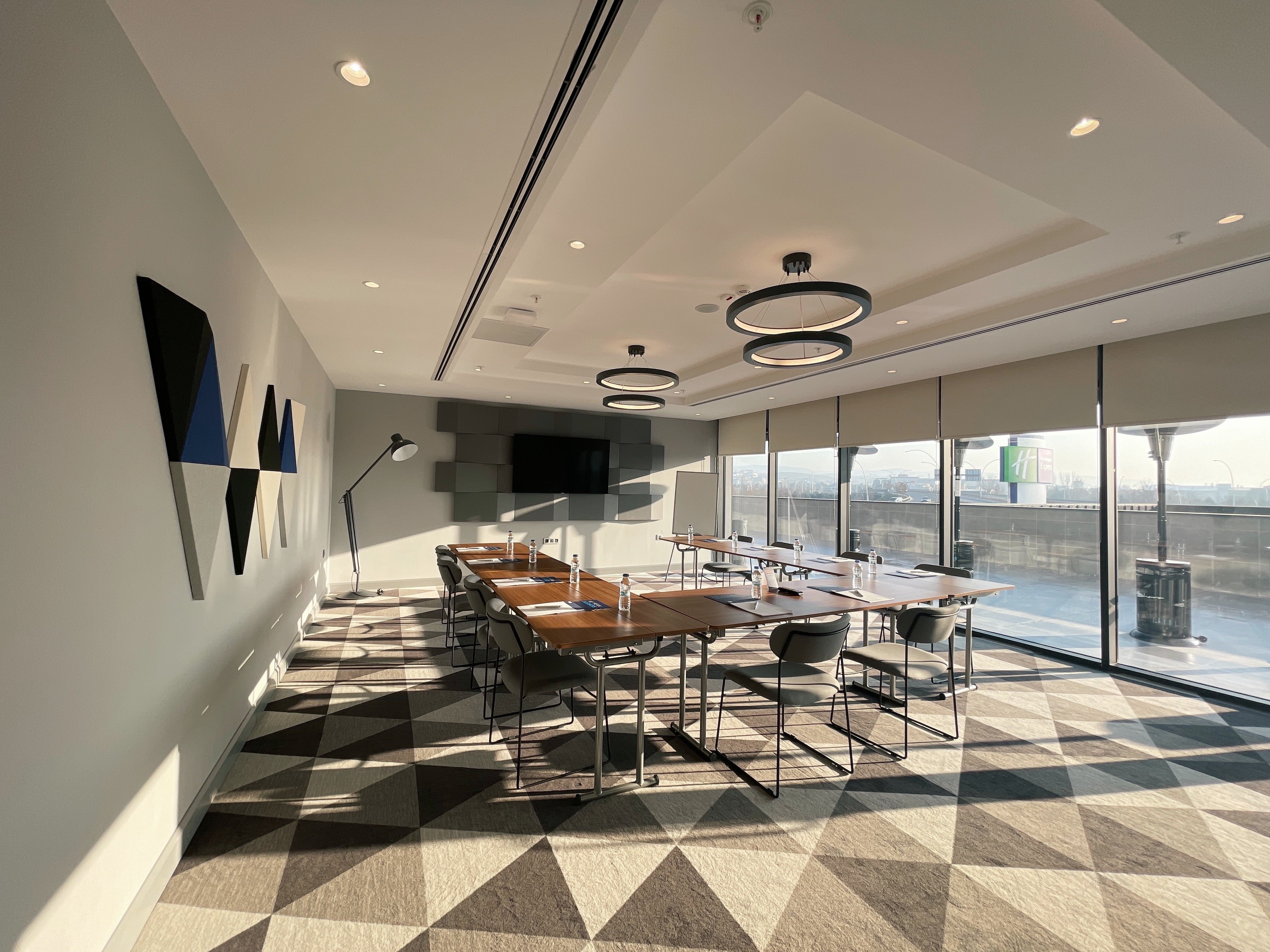 Holiday Inn Express Ankara - Airport 42/44