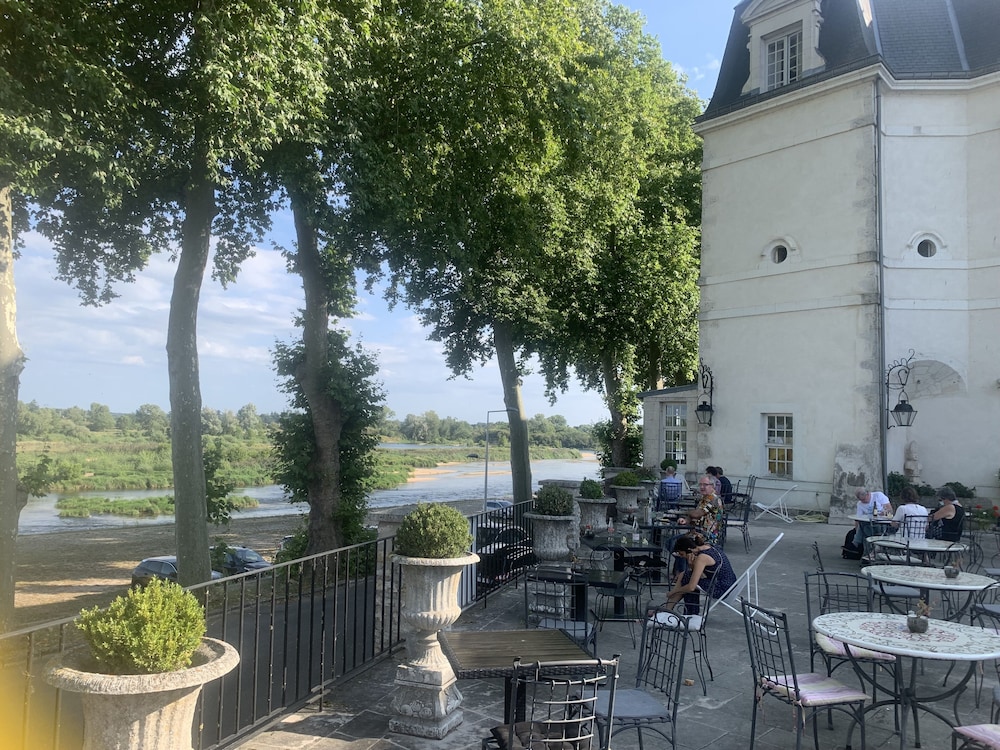 Grand Hotel de L Abbaye 42/50