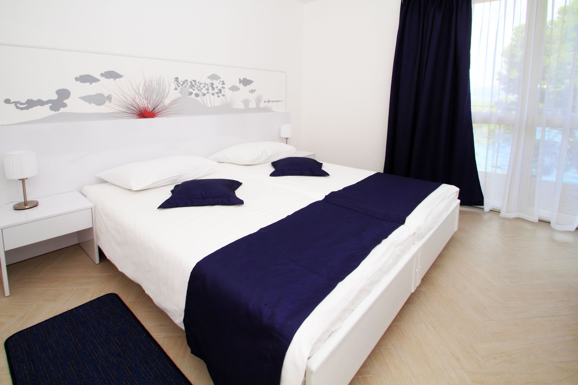 Gold, Twin Beds, Partial Sea View, Balcony