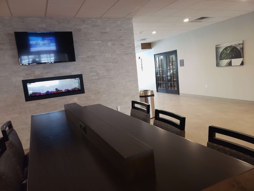 Best Western Plus Wayland Hotel 20/32