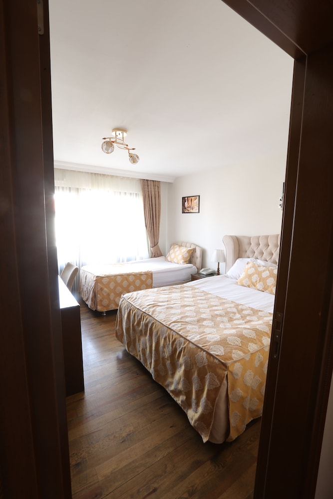 Hotel Ankatra 15/70