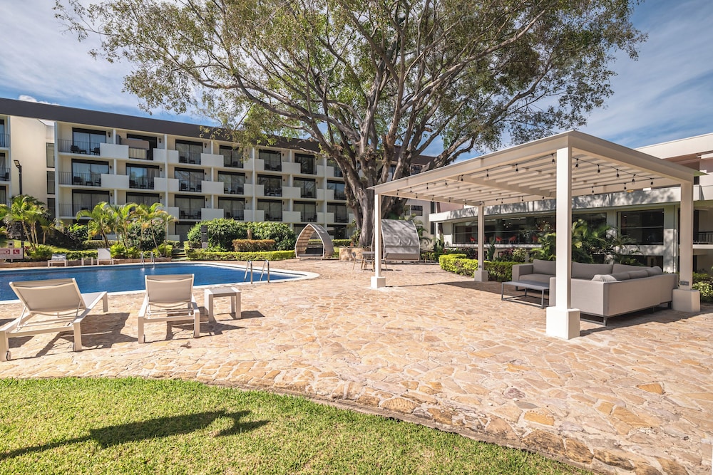 Holiday Inn San Jose La Sabana an IHG Hotel 46/47