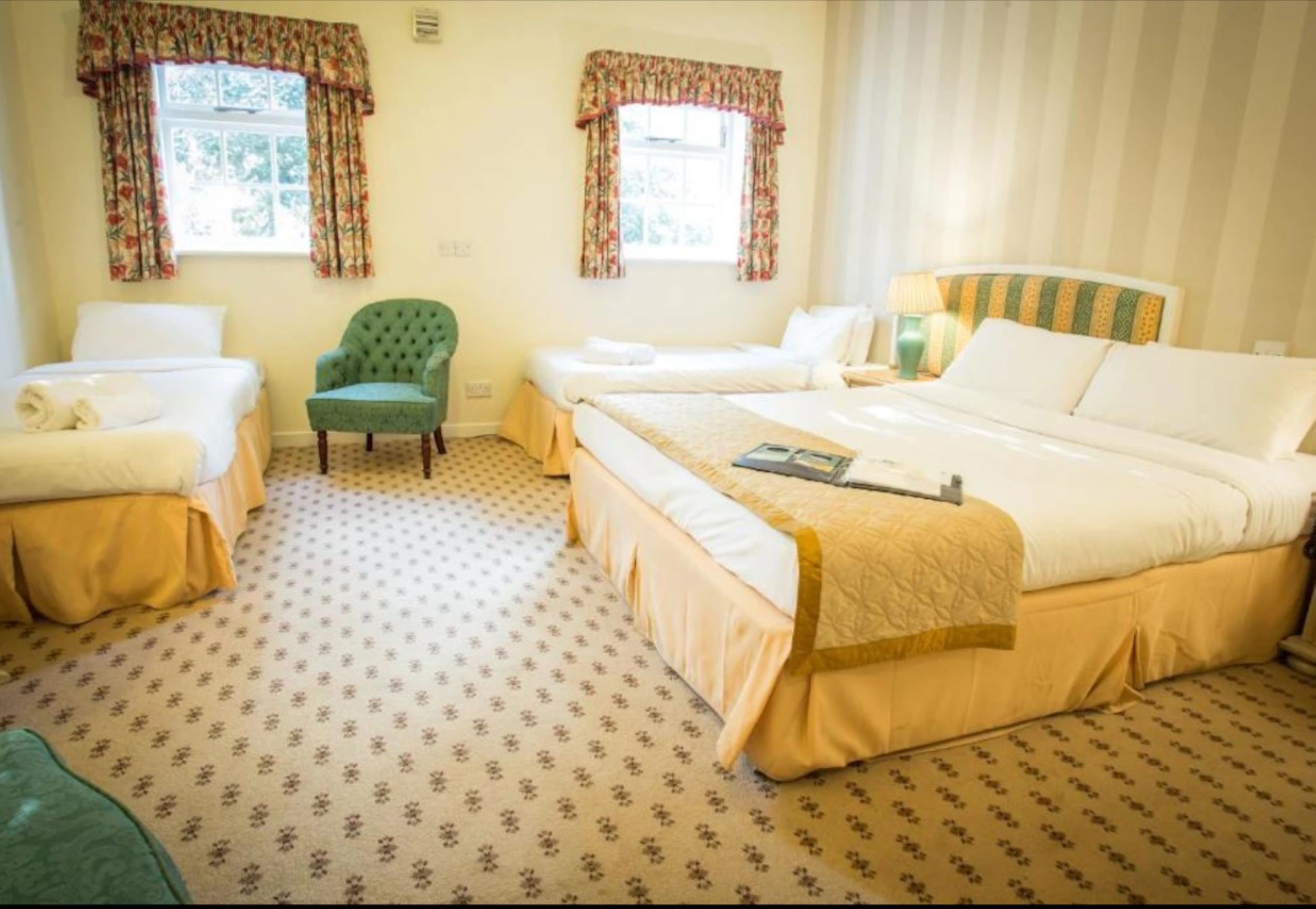 غرفة عائلية