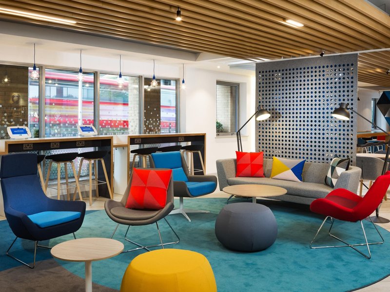 Holiday Inn Express Gibraltar 24/48