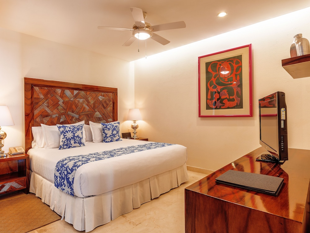 Junior Suite, Queen Bed, Ocean View