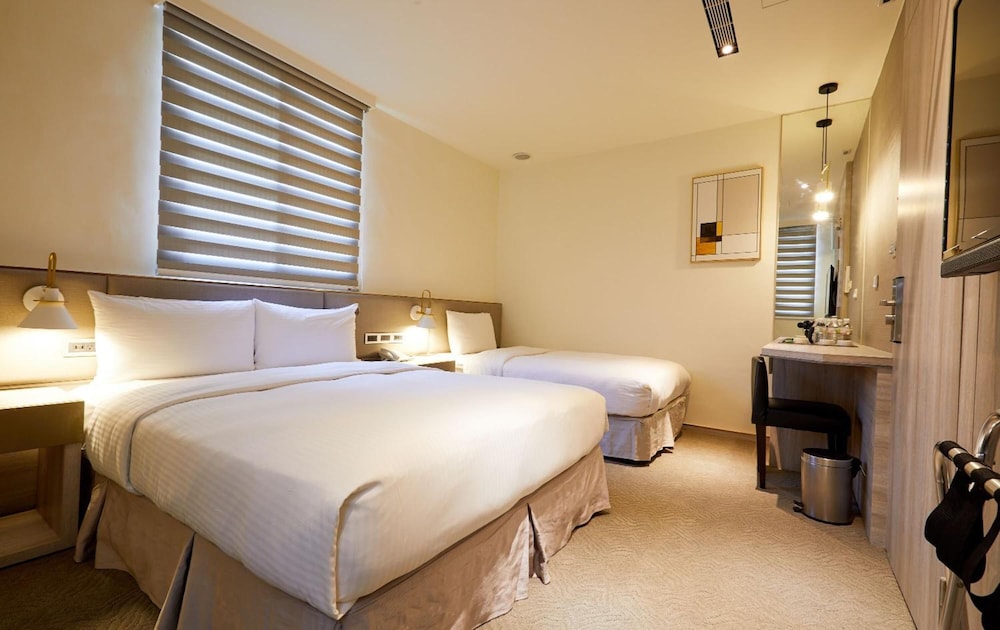 Haifu Hotel And Suites 12/65