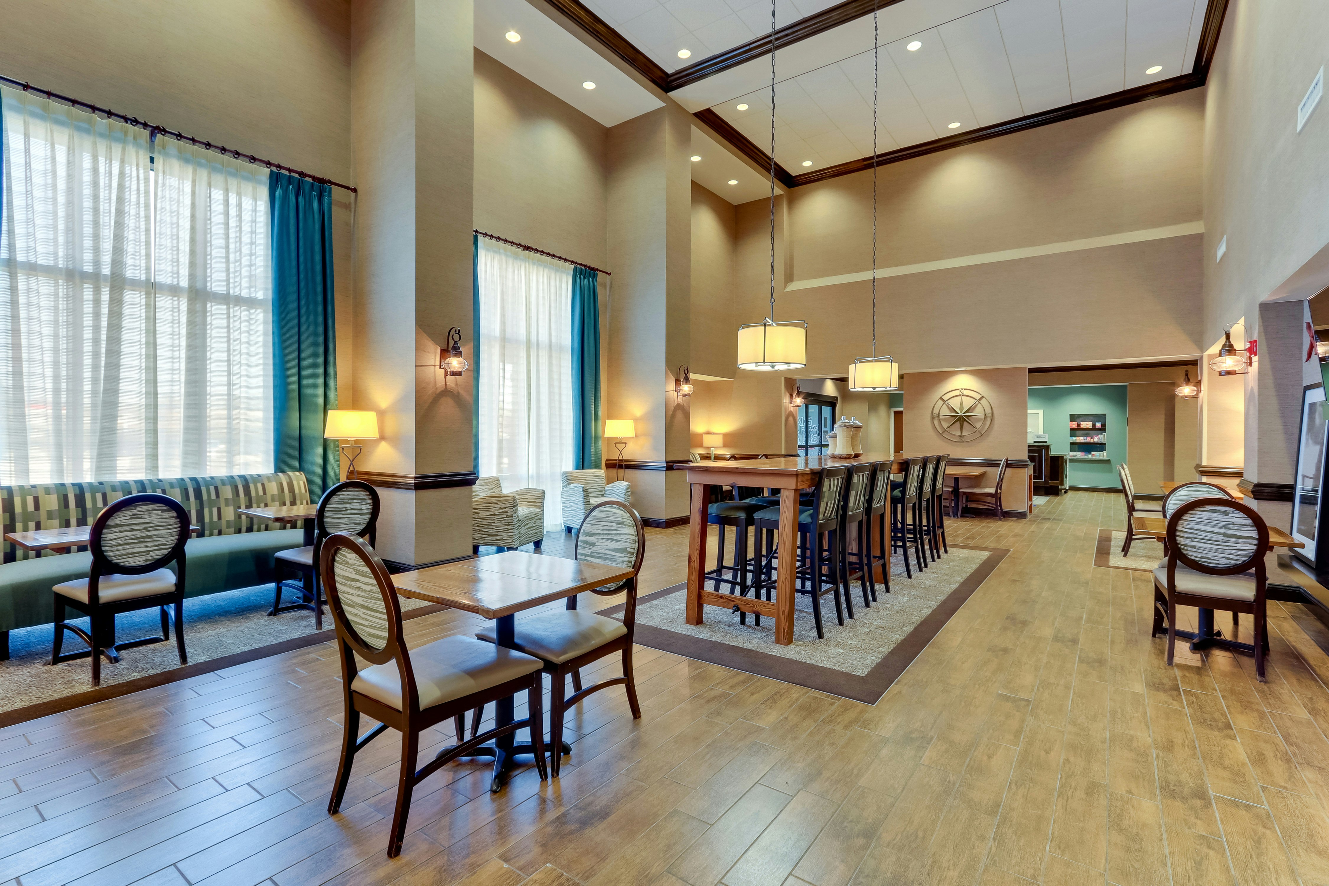 Hampton Inn & Suites Swansboro Near Camp Lejeune, NC 51/64