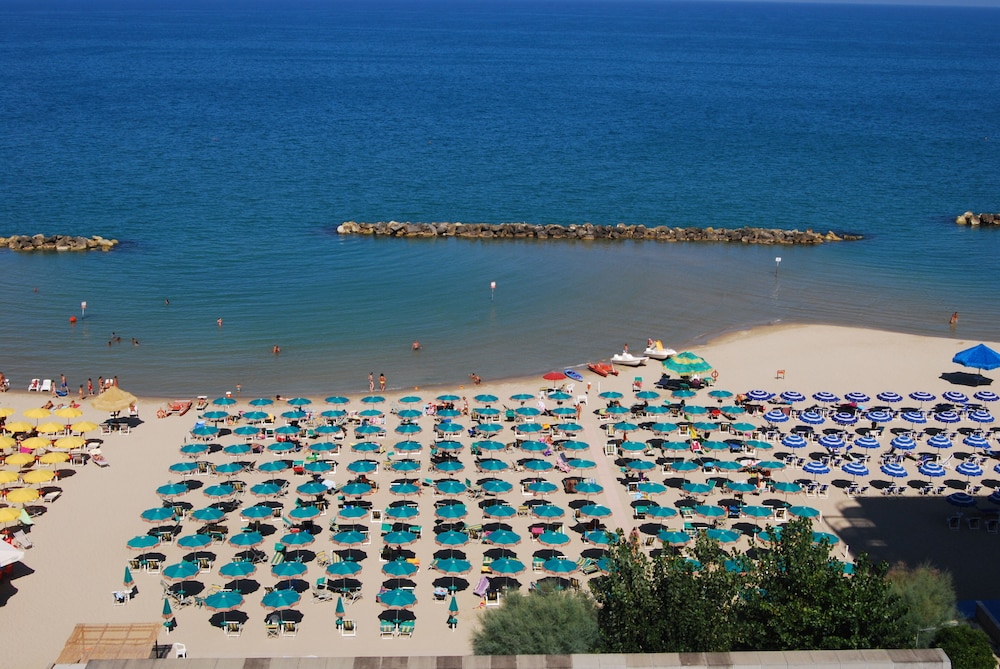 GRAND HOTEL ADRIATICO 26/37