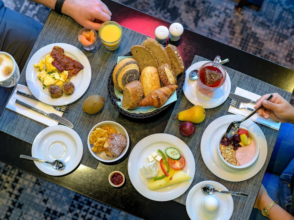 Mercure Hotel Wuerzburg Am Mainufer 44/66