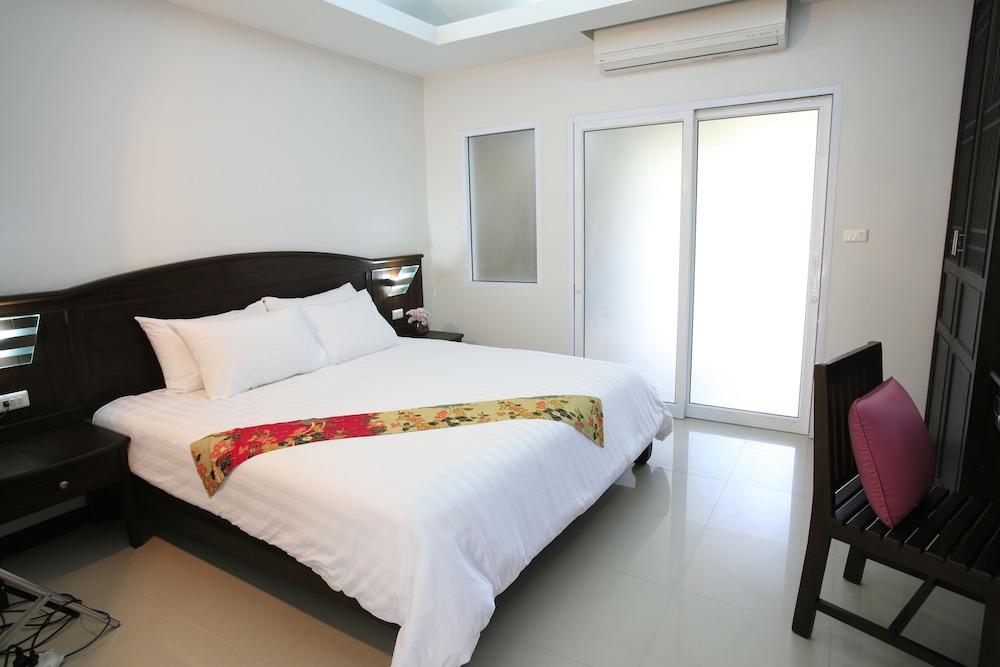 Samui First House 15/50