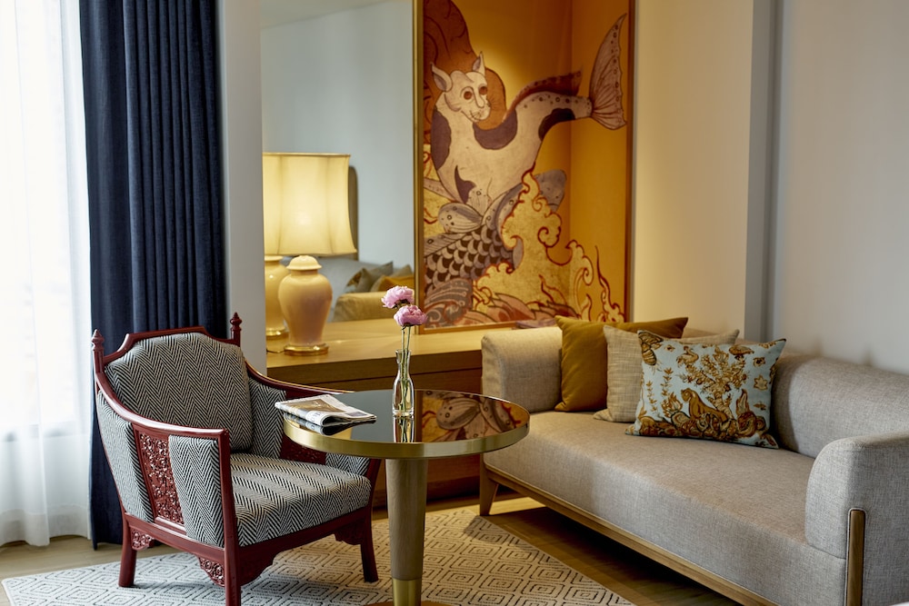 Montien Hotel Surawong Bangkok 26/48