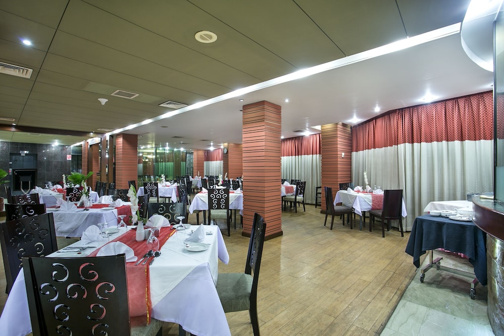 ROSE VIEW HOTEL 51/64