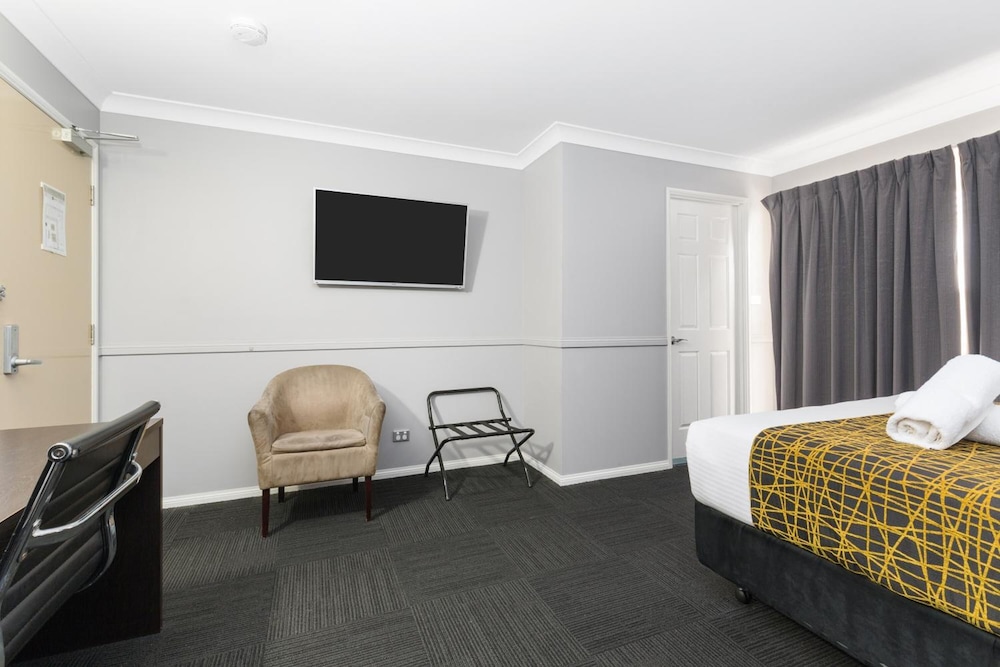 The Stirling Rockhampton 14/59