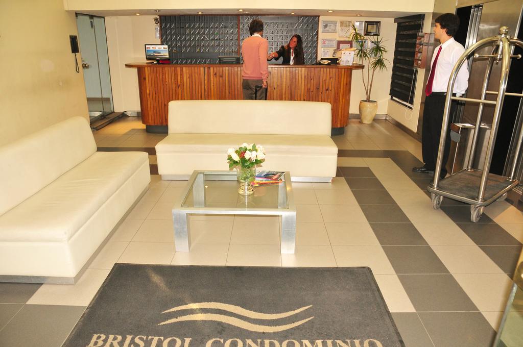 Bristol Condominio Apart 5/26