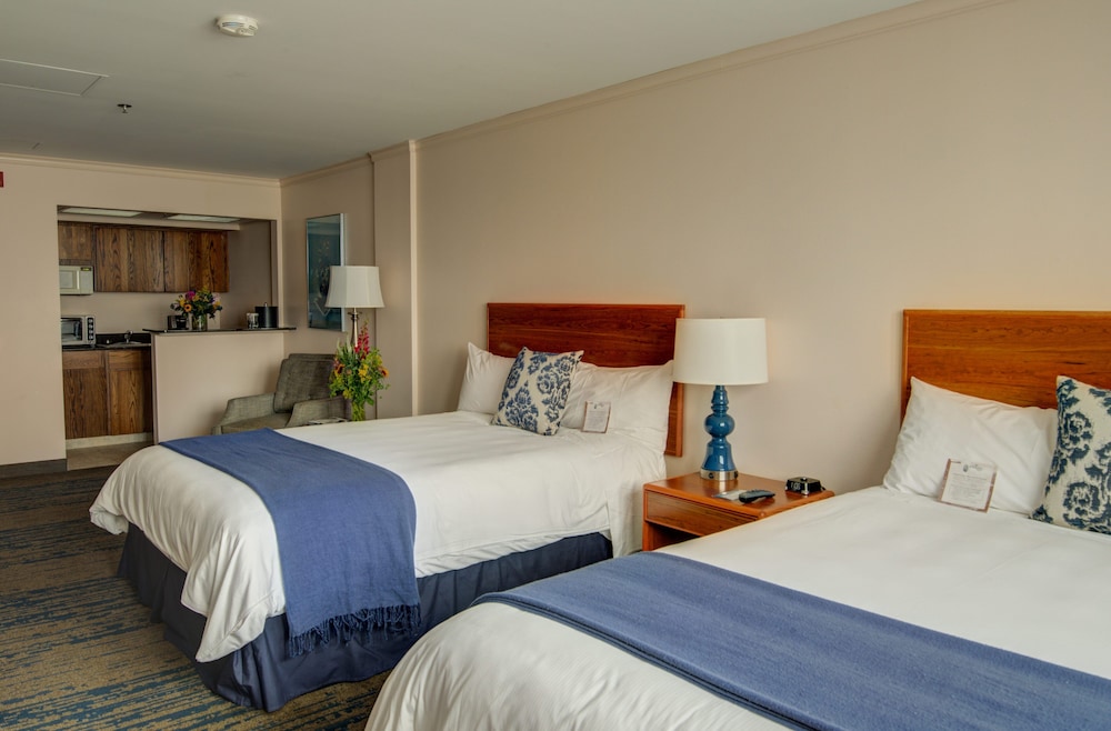 The Voyager Inn 6/32