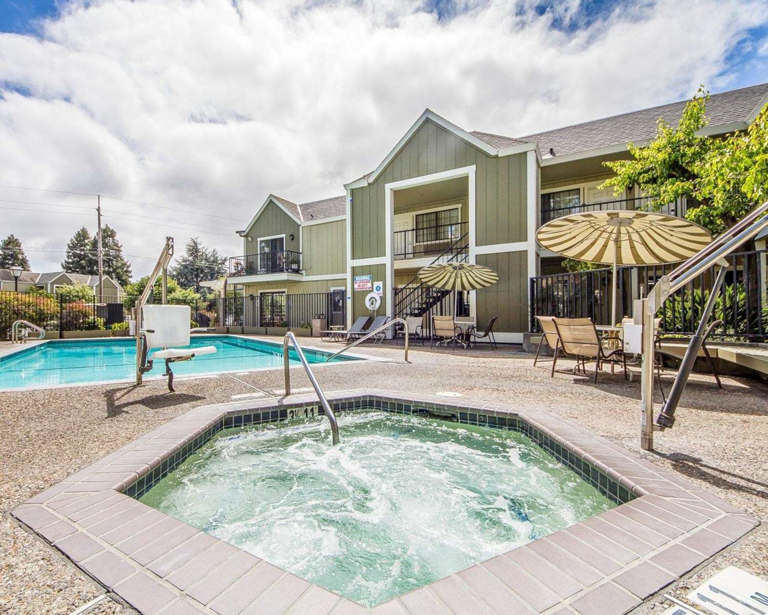 Quality Inn Petaluma - Sonoma 10/19