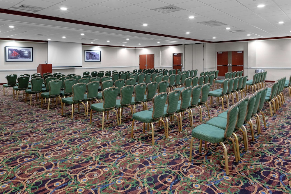 Hampton Inn Woodbridge 52/58