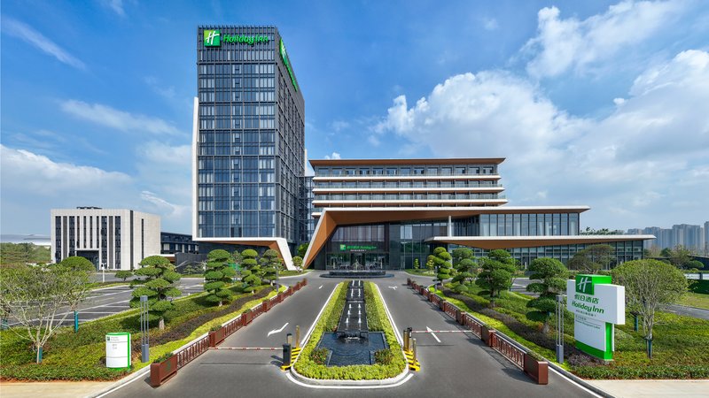 Holiday Inn Wuhan Houguan Lake by IHG 46/50