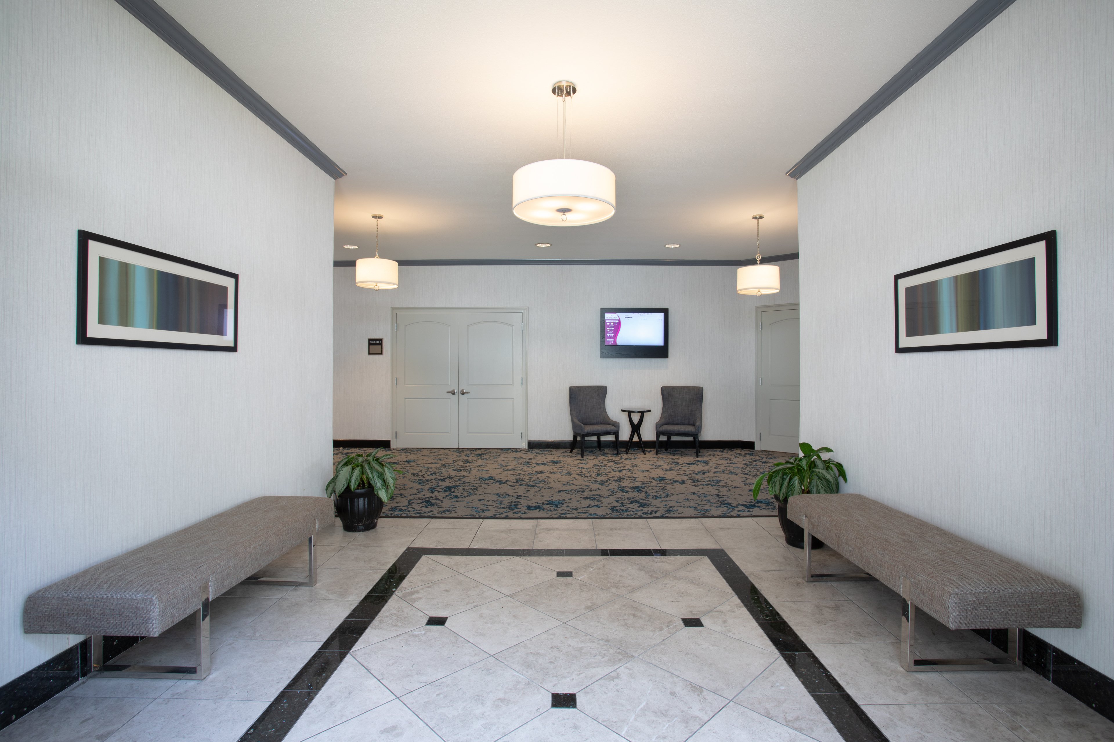Crowne Plaza Costa Mesa Orange County 11/64