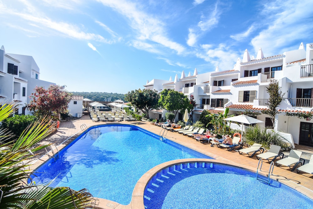 Nelva Resort 3/63