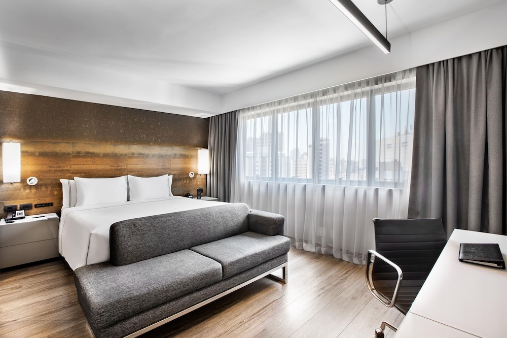 Melia Ibirapuera 28/77
